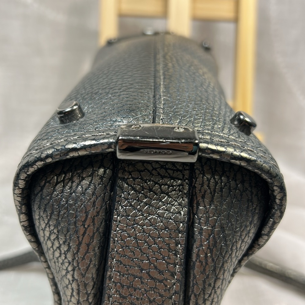 Coach Swagger leather in silver grey handbag - Picture 7 of 16